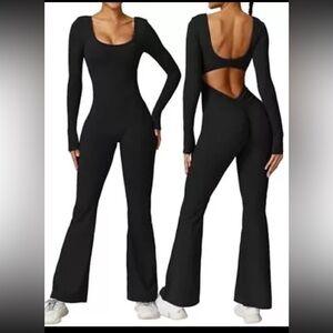 Black long sleeve butt scrunch lifting contour flare leg backless jumpsuit large